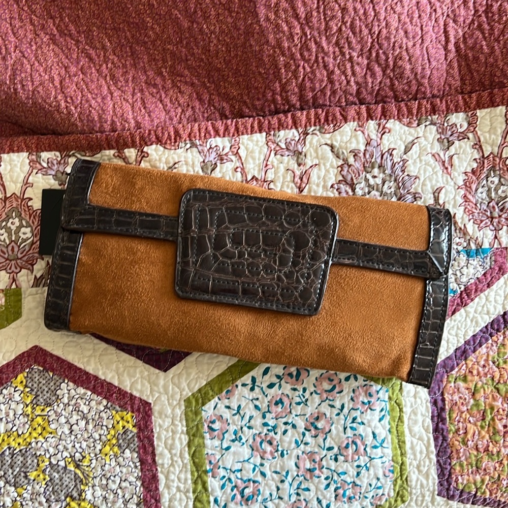 Vintage Fall/Winter Clutch Purse Wallet w/ Optional Strap— never worn!